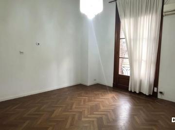 Departamento · 111m² · 6 Ambientes · Venta Departamento Constitucion 6 Ambientes Balcon