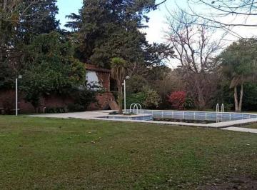Casa · 250m² · 8 Ambientes · 2 Cocheras · Venta Casa Quinta Barrio San Ignacio San Miguel