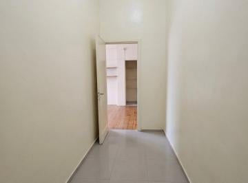 Departamento de 3 ambientes, San Nicolás · Dpto 3 Amb C/comedor Ortunidad, Baja Expensa, 2 Baño, Piso de Porcelanato Jardín