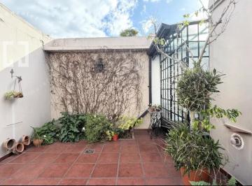 Casa · 105m² · 4 Ambientes · Venta Casa 4 Ambientes con Pileta Parrilla Reciclada - Oportunidad