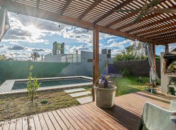 Casa · 70m² · 3 Ambientes · 1 Cochera · Casa en Venta en La Plata