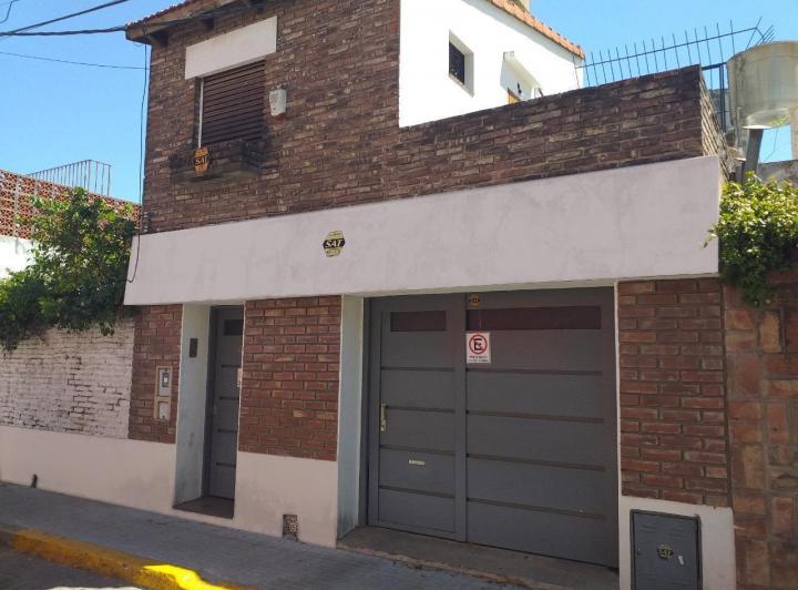 Casa · 174m² · 3 Dormitorios · 1 Cochera