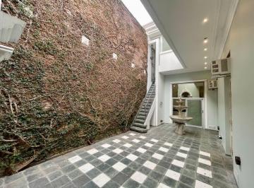 Casa de 5 ambientes, Flores · Residencia de 5 Ambientes en El Barrio de Flores.