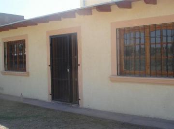 Casa · 107m² · 4 Ambientes · 1 Cochera · Casa en Excelente Zona Apta Crédito