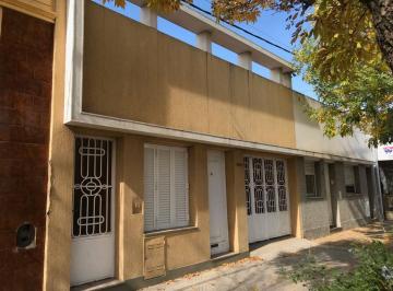 Casa · 99m² · 3 Ambientes · 1 Cochera · Venta Casa Dos Dorm. con Cochera