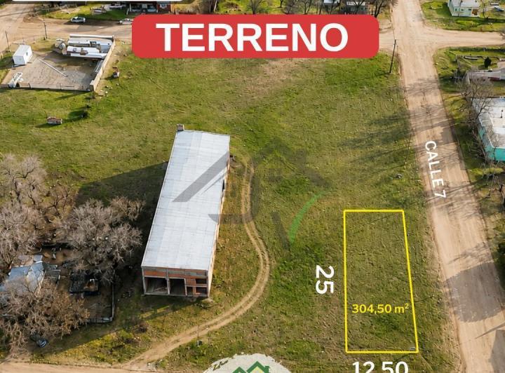 Terreno · 304m²