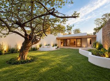 Casa · 162m² · 4 Ambientes · Casa de 4 Ambientes en Alquiler con Galería y Jardín en San Isidro