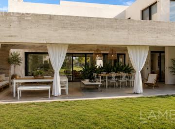 Casa · 5 Ambientes · Alquiler Temporada de Polo Pilará