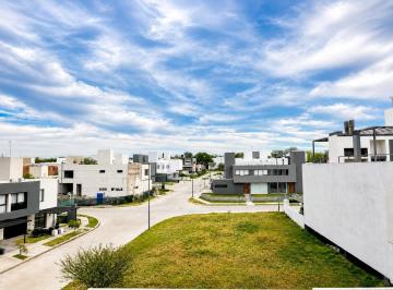Terreno · 430m² · Lote Apto Cuadruplex en Costas de Manantiales
