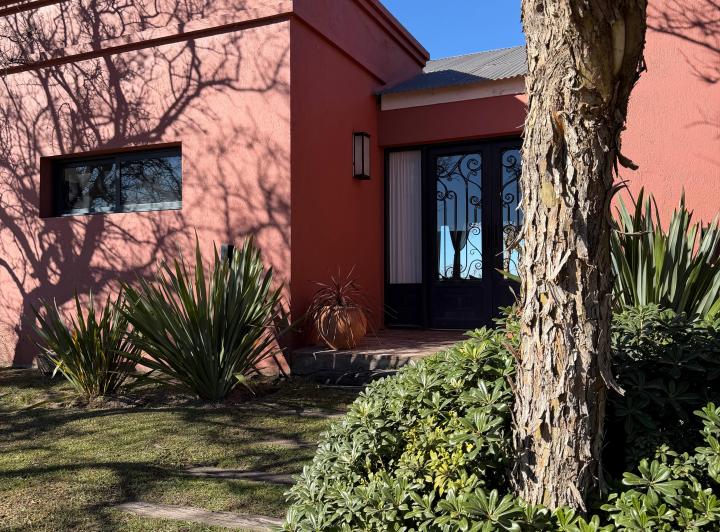 Casa · 267m² · 5 Ambientes · 3 Cocheras