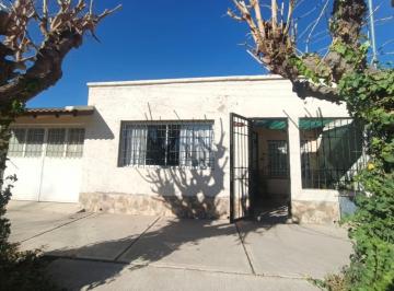Casa de 4 ambientes, San Francisco del Monte · Casa Funcional y Comoda en Barrio Semi Privado Solares de Urquiza