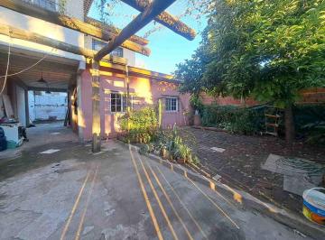 Casa · 65m² · 5 Ambientes · 2 Cocheras · Casa en Moreno Centro – Excelente Ubicación