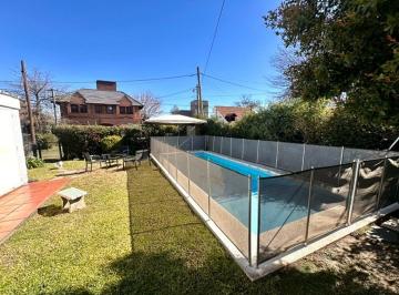 Casa · 160m² · 4 Ambientes · 1 Cochera · Venta Casa Country Champagnat