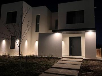Casa · 181m² · 4 Ambientes · 2 Cocheras · Casa en Venta en Santa Ana, Villanueva, Tigre
