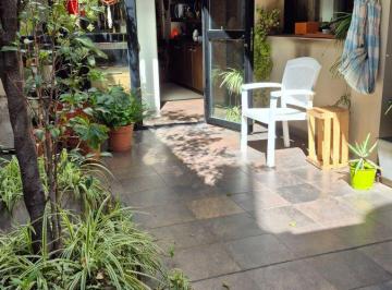 PH de 2 ambientes, Villa Crespo · PH Entrada Independiente Patio Cochera Cubierta
