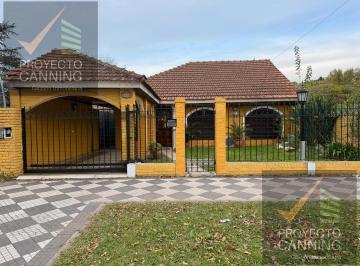 Casa · 87m² · 5 Ambientes · 1 Cochera · Casa en Venta en Monte Grande