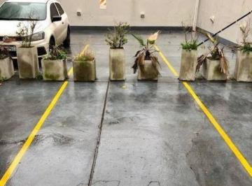 Garage , Lomas de Zamora · Alquilo Cochera en Manuel Castro 987, Banfield