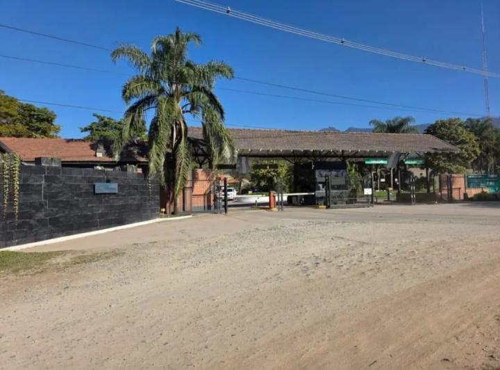 Terreno · 1646m²