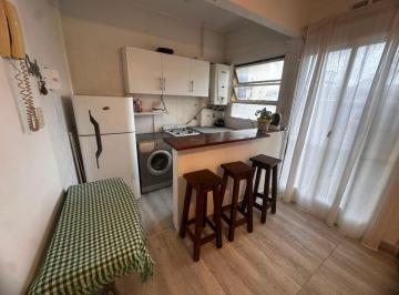 Departamento de 2 ambientes, Floresta · Alquiler Temporal Zona Floresta