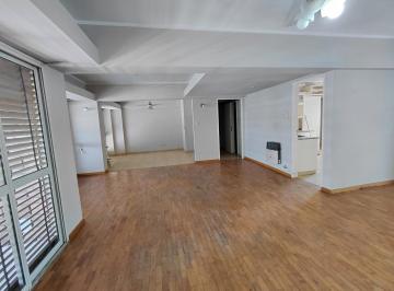 Departamento · 123m² · 4 Ambientes · 1 Cochera · Semipiso Céntrico de 3 Dorm.