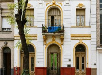 Edificio · 693m² · 27 Ambientes · Local en Recoleta