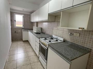 Departamento · 50m² · 3 Ambientes · Departamento en Alquiler de 3 Amb Excelente Ubicacion