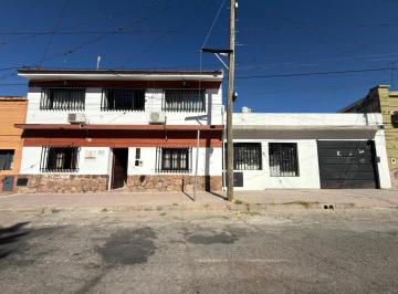 Casa · 285m² · 15 Ambientes · Consultorios/ Local Comercial