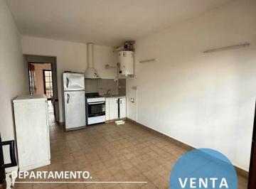 Departamento de 2 ambientes, Tandil · Departamento Céntrico La Venta. Ubicado en Calle Chacabuco Al 600, en Segundo Piso por Escalera.