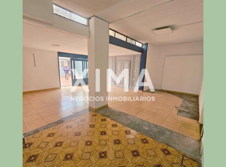 Local comercial · 160m²