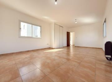 Departamento · 47m² · 2 Ambientes · Venta Departamento con Amplio Dormitorio en Tandil