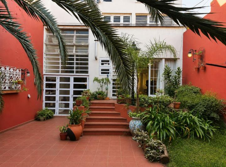 Casa · 206m² · 6 Ambientes · 2 Cocheras