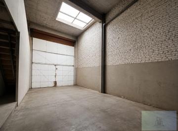 Bodega-Galpón · 216m² · 2 Ambientes · Galpón en Avellaneda