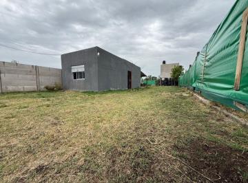 Casa · 33m² · 2 Ambientes · Lote con Casa, Ferrari, Bs. As. Financia, Permuta
