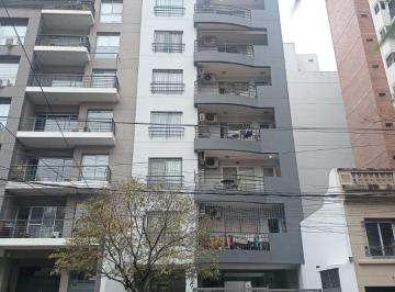 Departamento de 2 ambientes, Lanús · Hermoso Departamento Céntrico y Económico con Parilla en Lanus Oeste.
