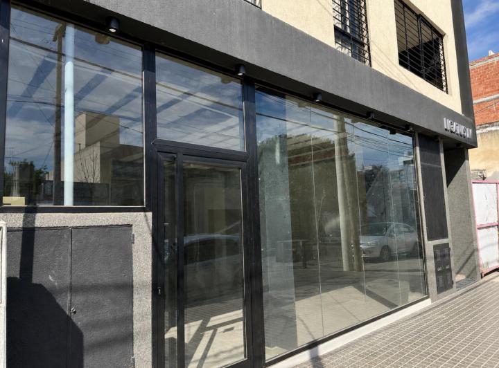 Local comercial · 103m² · 1 Ambiente