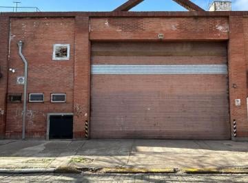 Bodega-Galpón · 870m² · Galpón de 1070 m² en Pb, Entrada de Camiones y Trifásica - Belgrano/colegiales