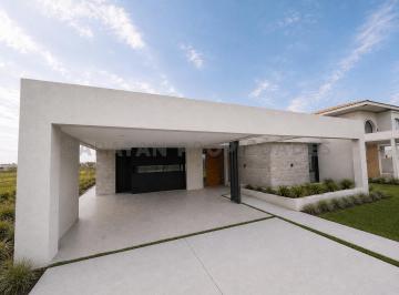 Casa de 6 ambientes, Funes · Casa en Venta - Vida Club de Campo
