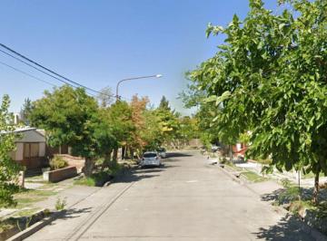 Casa · 100m² · 4 Ambientes · Casa en Barrio Unimev | 3 Dorm. | Cochera | 240 m²