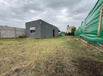 Casa · 33m² · 2 Ambientes · Alquiler de Casa en Lote