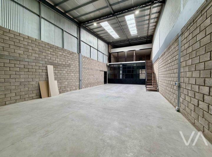 Bodega-Galpón · 258m² · 2 Ambientes