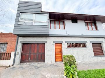 PH · 73m² · 3 Ambientes · 1 Cochera · Venta - PH 3 Ambientes C/cochera y Patio - San Cayetano