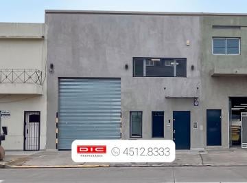 Depósito · 307m² · 5 Ambientes · Depósito Alquiler - Villa Adelina