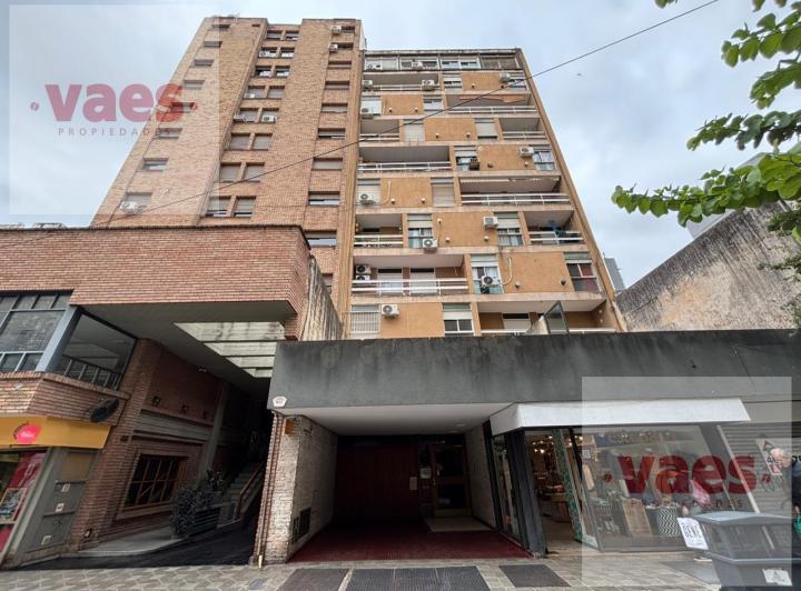Departamento · 95m² · 6 Ambientes · 1 Cochera