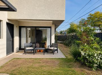 Casa · 138m² · 4 Ambientes · 1 Cochera · Alto Verde | Viví Cerca de Todo | Casa Moderna de 3 Dorm. | Apto Crédito