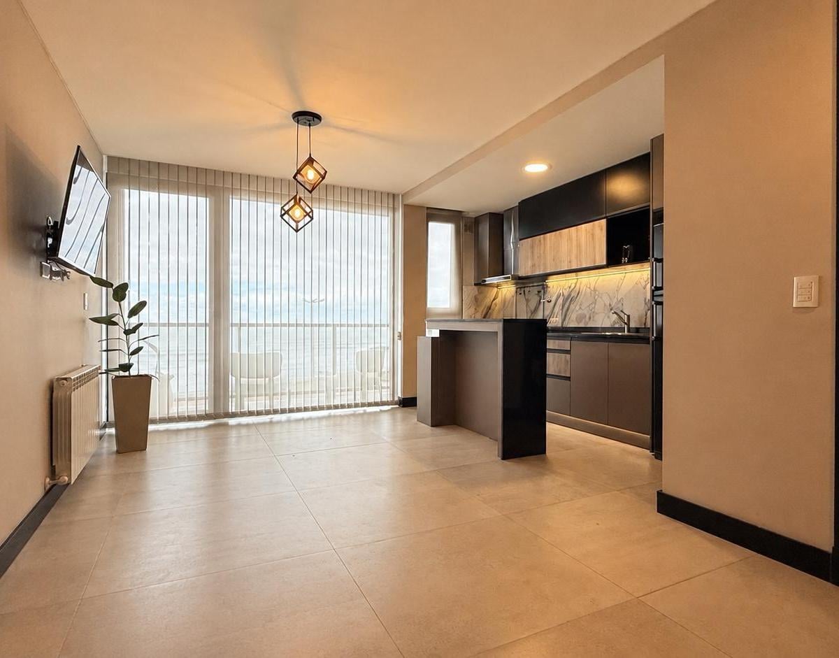 Alquiler – exclusivo semipiso de 2 ambientes con vista plena al mar