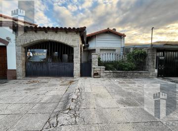 Casa · 195m² · 4 Ambientes · 1 Cochera · Venta Casa 4 Ambientes en Muñiz Apto Credito