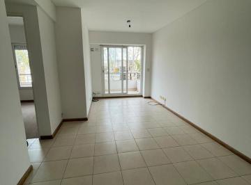 Departamento · 35m² · 2 Ambientes · Departamento Alquiler - Sobre Av Avellaneda - Dormitorio Al Frente con Balcón