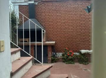 Casa de 7 ambientes, Ciudad de Mendoza · Dúplex en Alquiler C/ Cochera en 5.ª Sección Residencial Sur