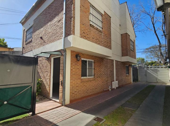 Casa · 100m² · 3 Ambientes · 1 Cochera