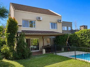 Casa · 275m² · 5 Ambientes · 2 Cocheras · Casa en Venta - El Jacaranda - Rincón de Milberg